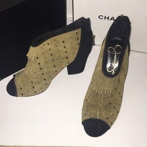 *️⃣Jessica Simpson booties